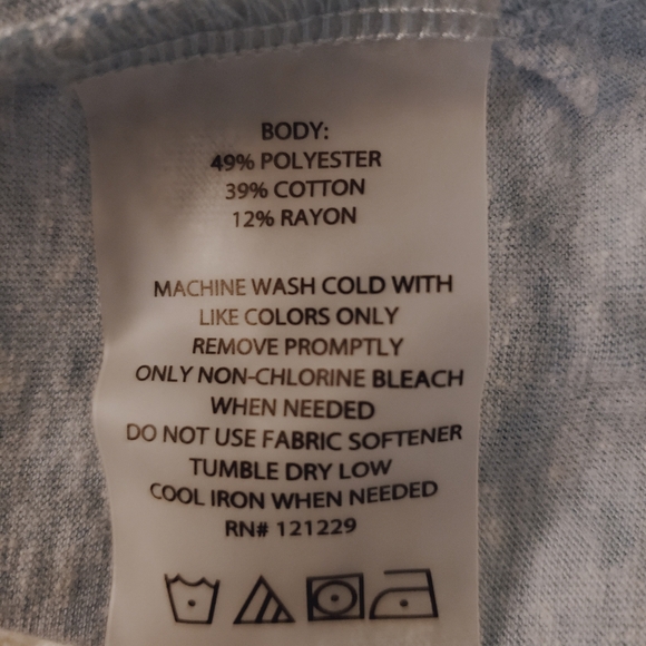 Steve Madden Bundle Workout tops (2) Pink and light Blue RESELL - Picture 9 of 12